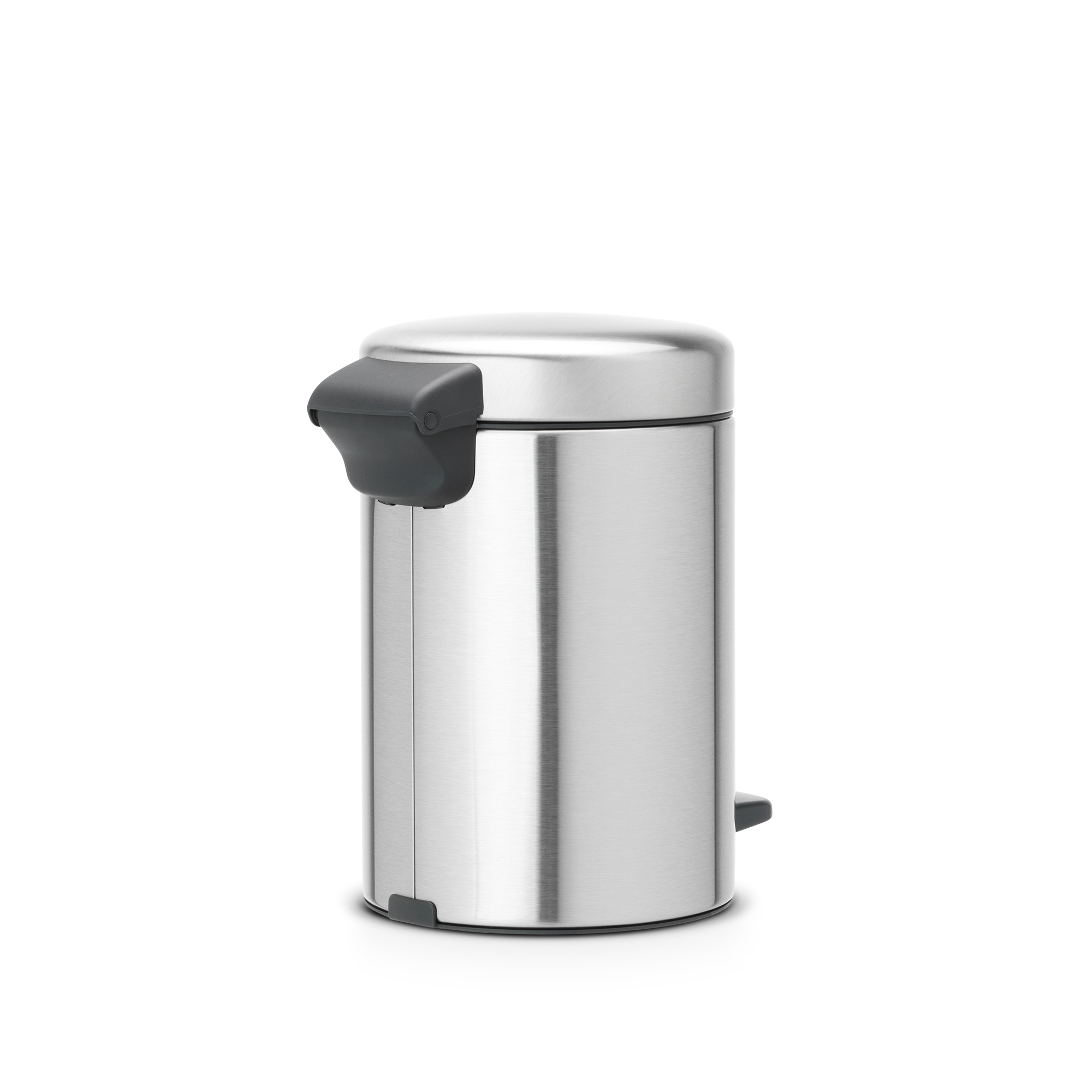 https://admins.lenoholding.lv/storage/media/16811/NewIcon-Pedal-Bin,-3L---Matt-Steel-Fingerprint-Proof---8710755112164-Brabantia_300dpi_2000x2000px_9_NR-1399.JPG