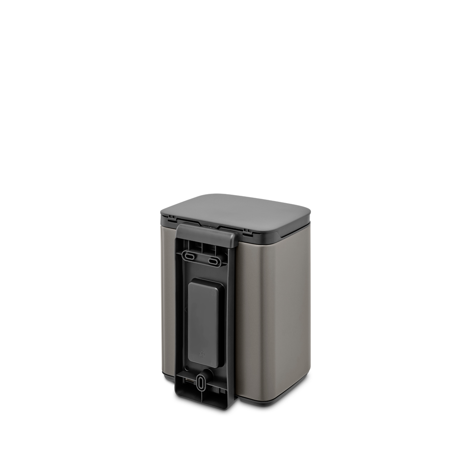 https://admins.lenoholding.lv/storage/media/16828/Bo-Waste-Bin,-4L---Platinum---8710755222504-Brabantia_300dpi_2000x2000px_9_NR-30101.JPG