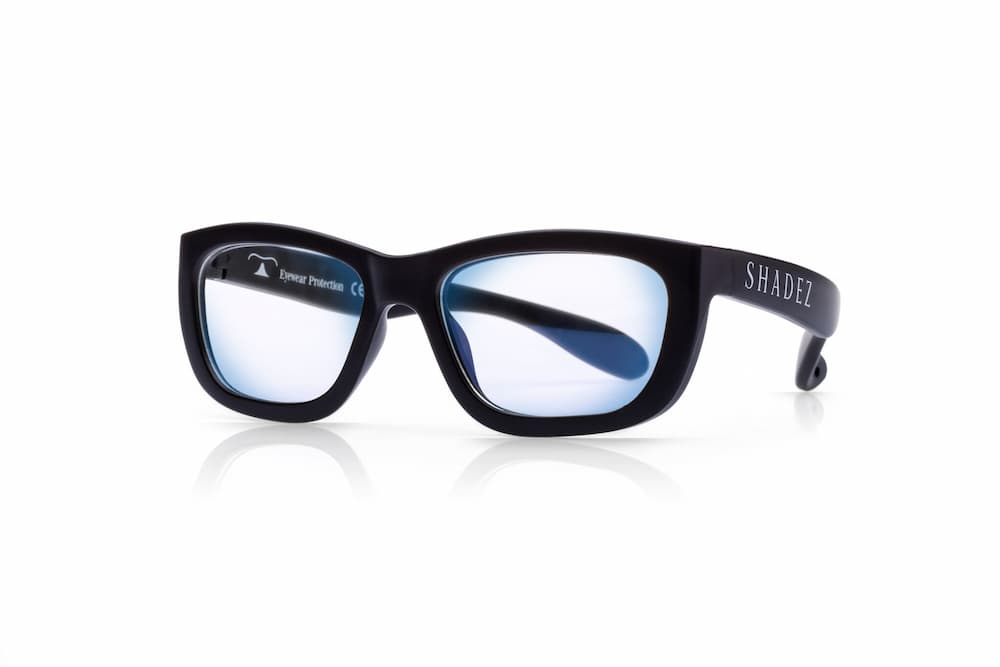 https://admins.lenoholding.lv/storage/media/28864/shadez-blue-light-black-teeny-bernu-brilles-digitalajam-iericem-3-7-gadi-shz-101.jpg
