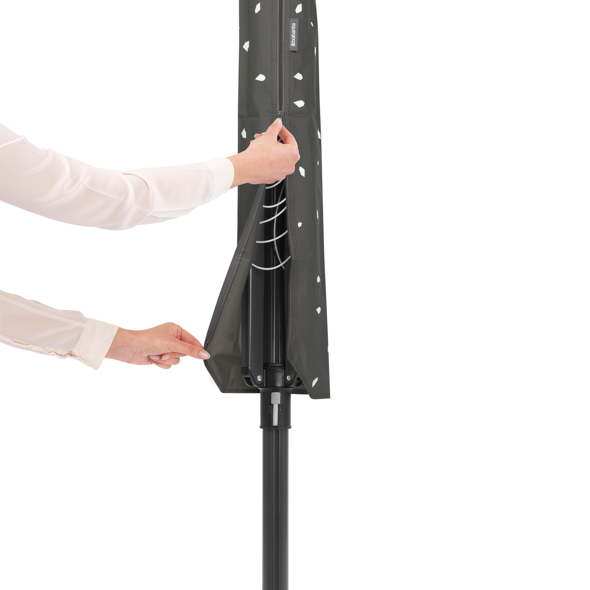 https://admins.lenoholding.lv/storage/media/4151/lift-o-matic_50m_-_ground_spike_-_acc._-_anthracite_-_8710755290503_brabantia_96dpi_1181x1181px_x_nr-17481.png