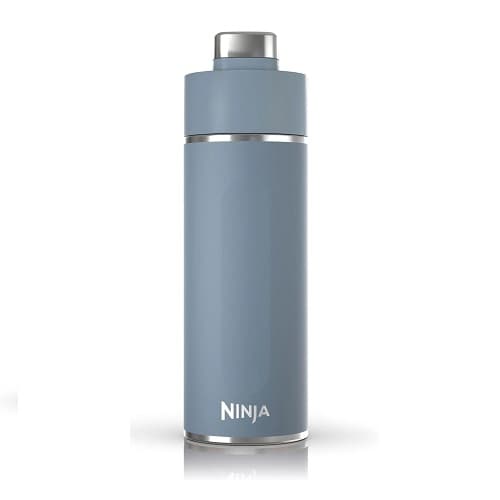https://admins.lenoholding.lv/storage/media/44278/ninja-thirsti-termokruze-700-ml-zila-622356293747-dw2401euukbl.jpg